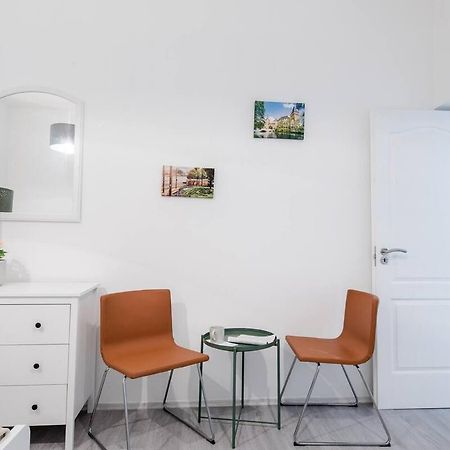 Central Brand New And Modern Apartment Budapeste Exterior foto